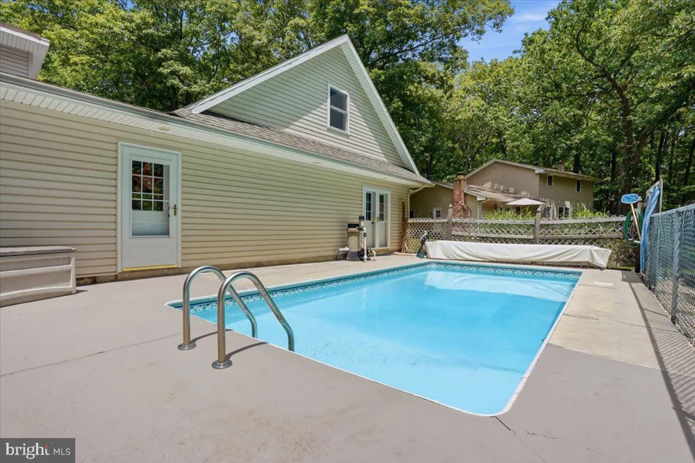 209 E MANOR LANE Lehighton, PA 18235