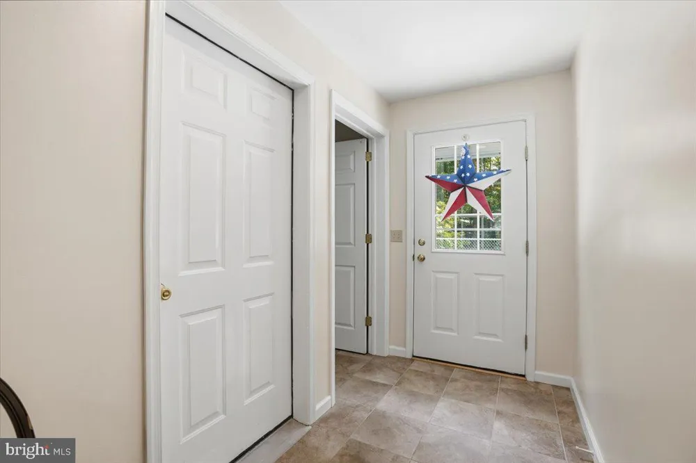 209 E MANOR LANE Lehighton, PA 18235