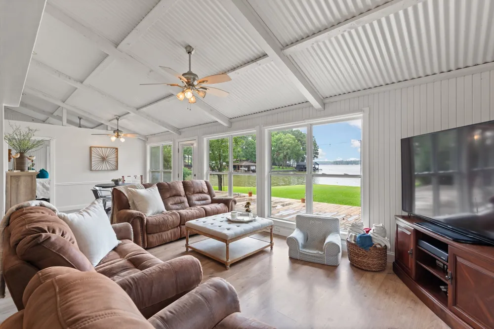 331 Spring Creek Drive Mount Vernon, TX 75457