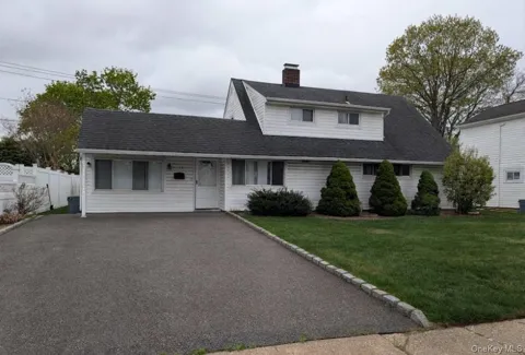 15 Falcon Lane