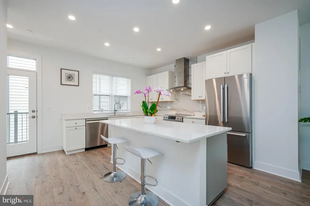 5345 ZENITH OVERLOOK Bethesda, MD 20816