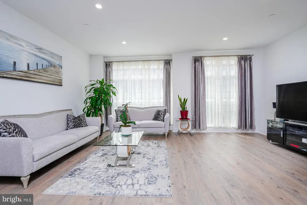5345 ZENITH OVERLOOK Bethesda, MD 20816