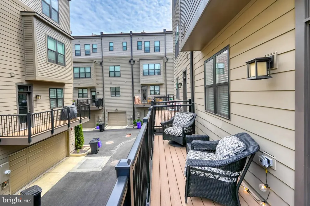 5345 ZENITH OVERLOOK Bethesda, MD 20816