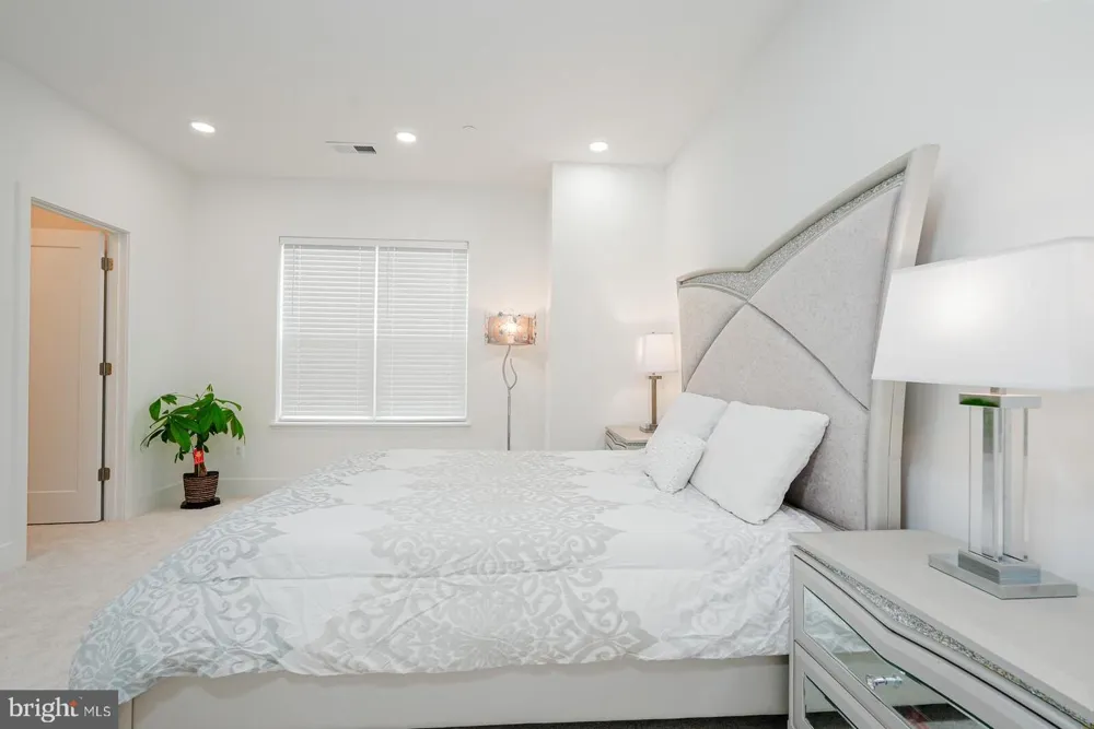 5345 ZENITH OVERLOOK Bethesda, MD 20816