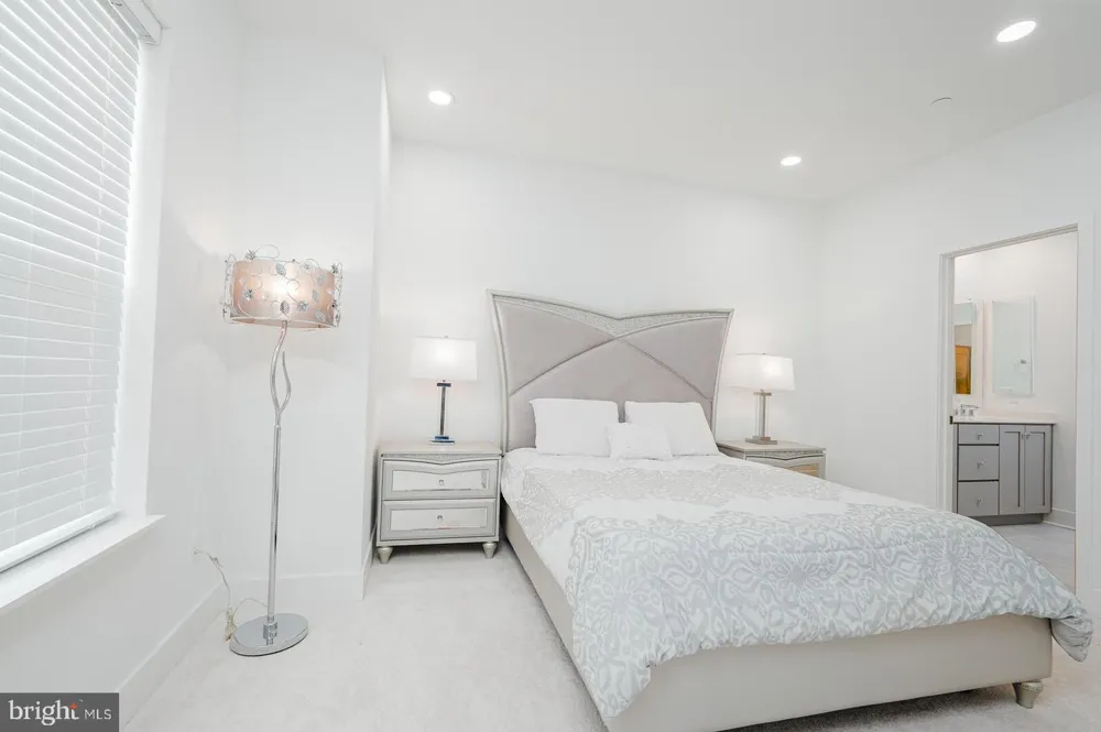 5345 ZENITH OVERLOOK Bethesda, MD 20816