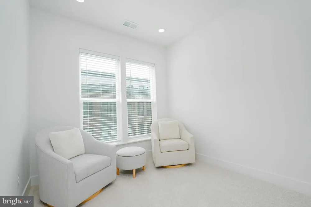 5345 ZENITH OVERLOOK Bethesda, MD 20816