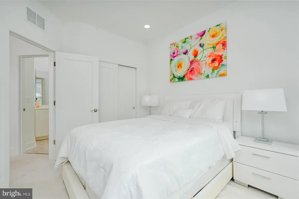 5345 ZENITH OVERLOOK Bethesda, MD 20816