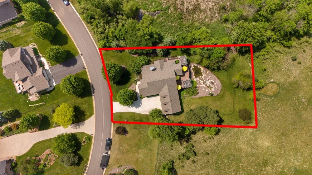 25310 Willow Court New Prague, MN 56071