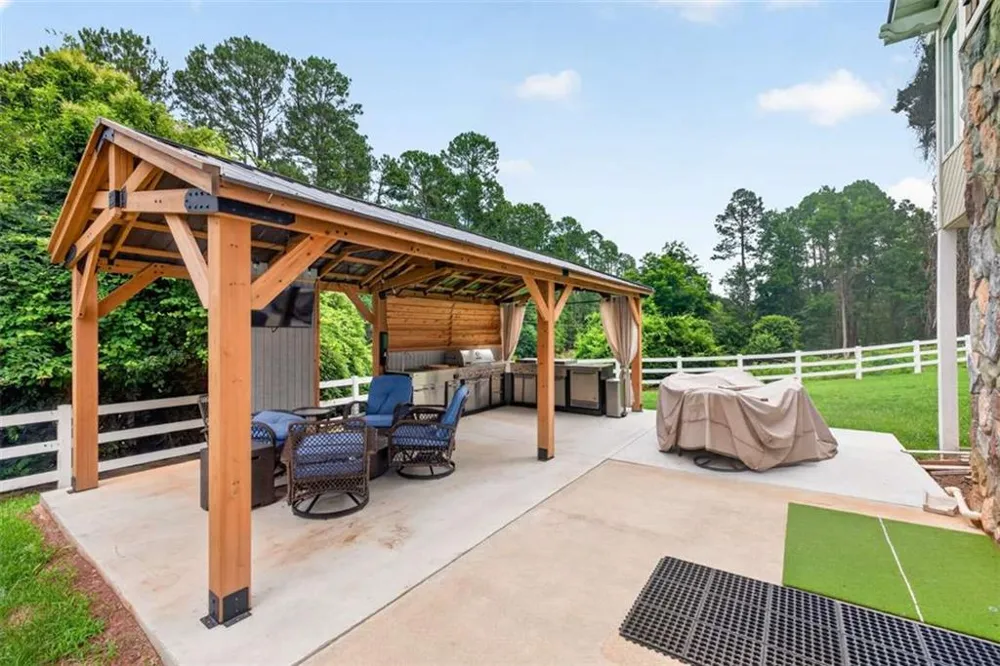 59 Players Lane Hartwell, GA 30643