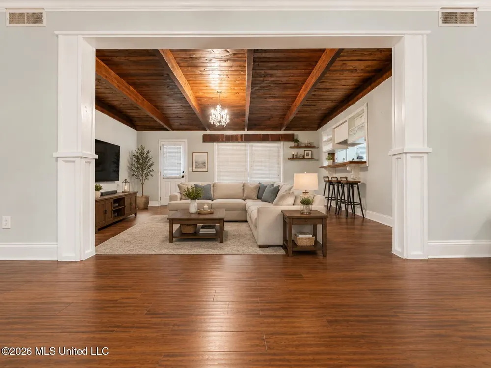 657 Simpson Highway 149 Magee, MS 39111