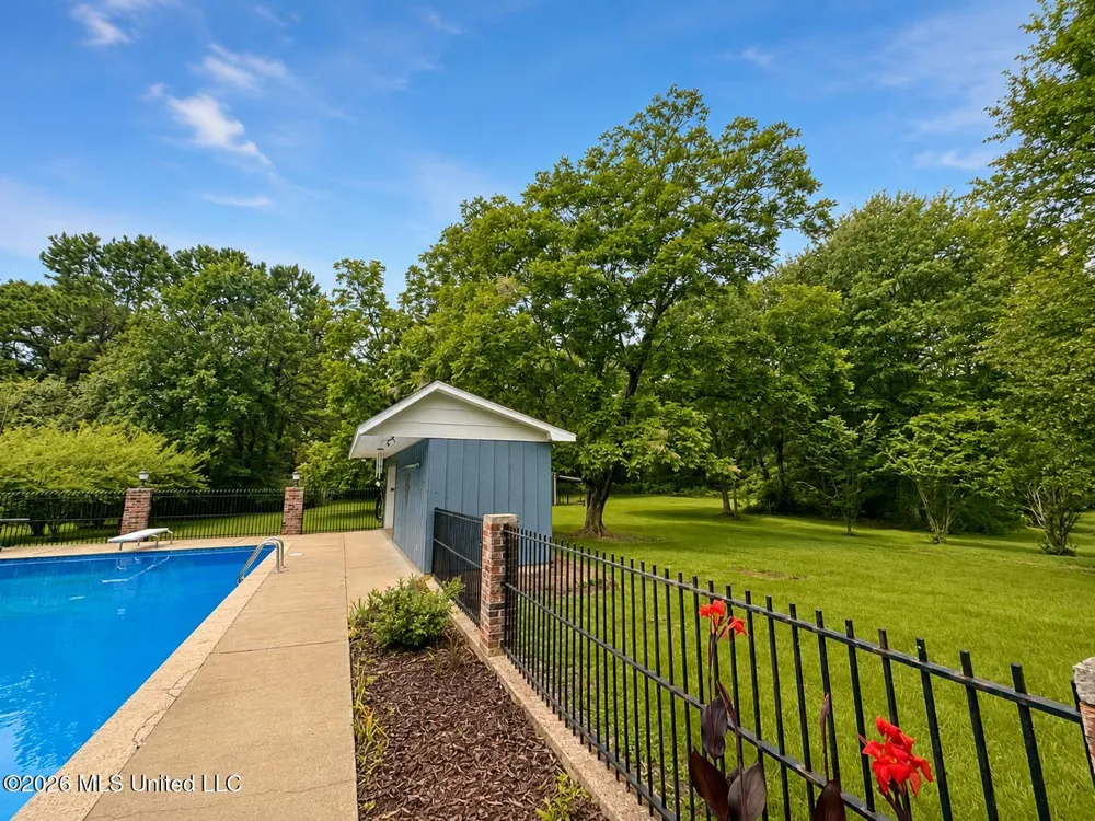 657 Simpson Highway 149 Magee, MS 39111