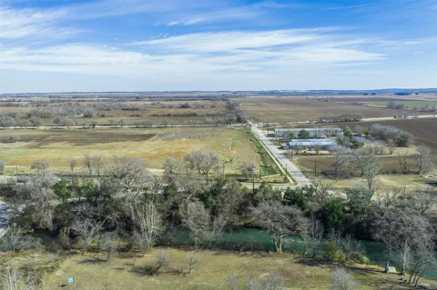 536 Northwest River Road