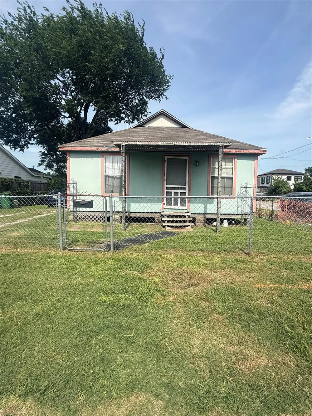 4202 Gano Street Houston, TX 77009