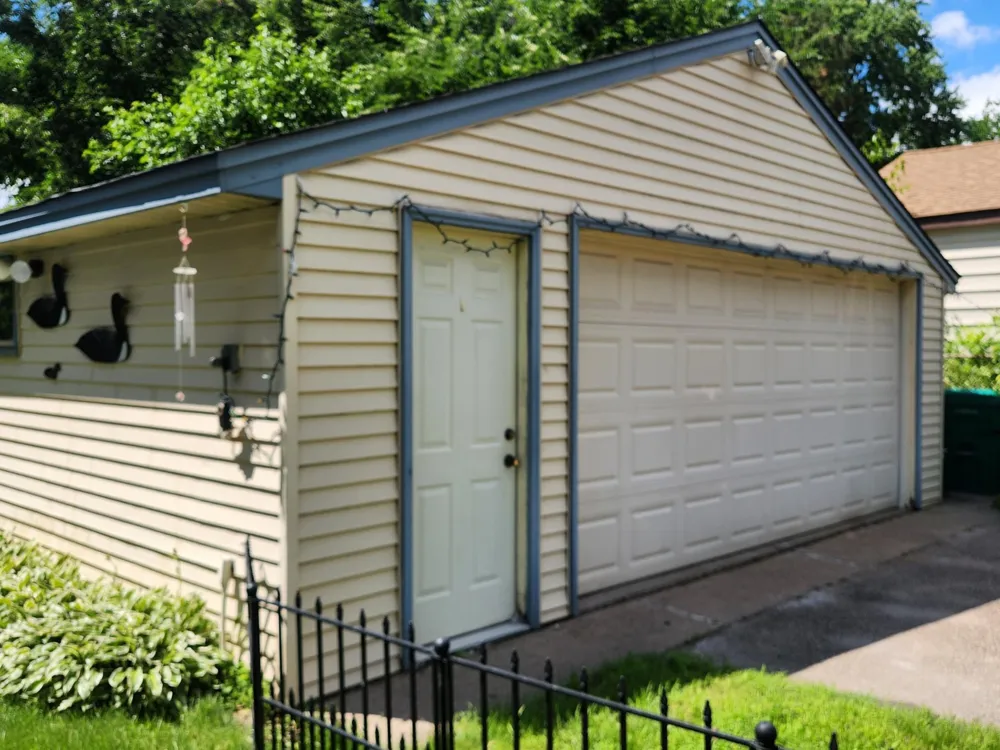 5817 Perry Avenue Crystal, MN 55429