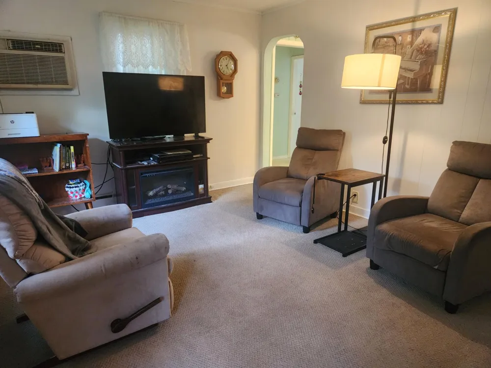 5817 Perry Avenue Crystal, MN 55429