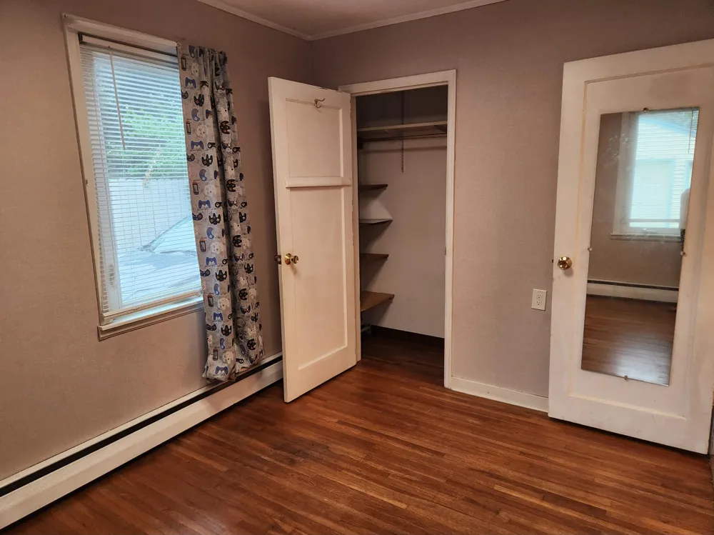 5817 Perry Avenue Crystal, MN 55429
