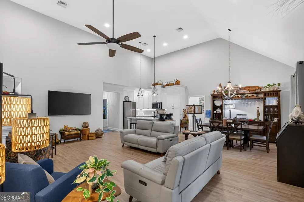 218 Eagle Crest DR Waverly, GA 31565