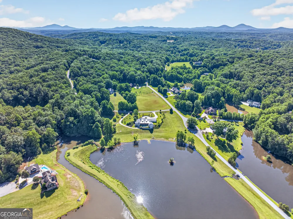 536 Green Meadows Dahlonega, GA 30533