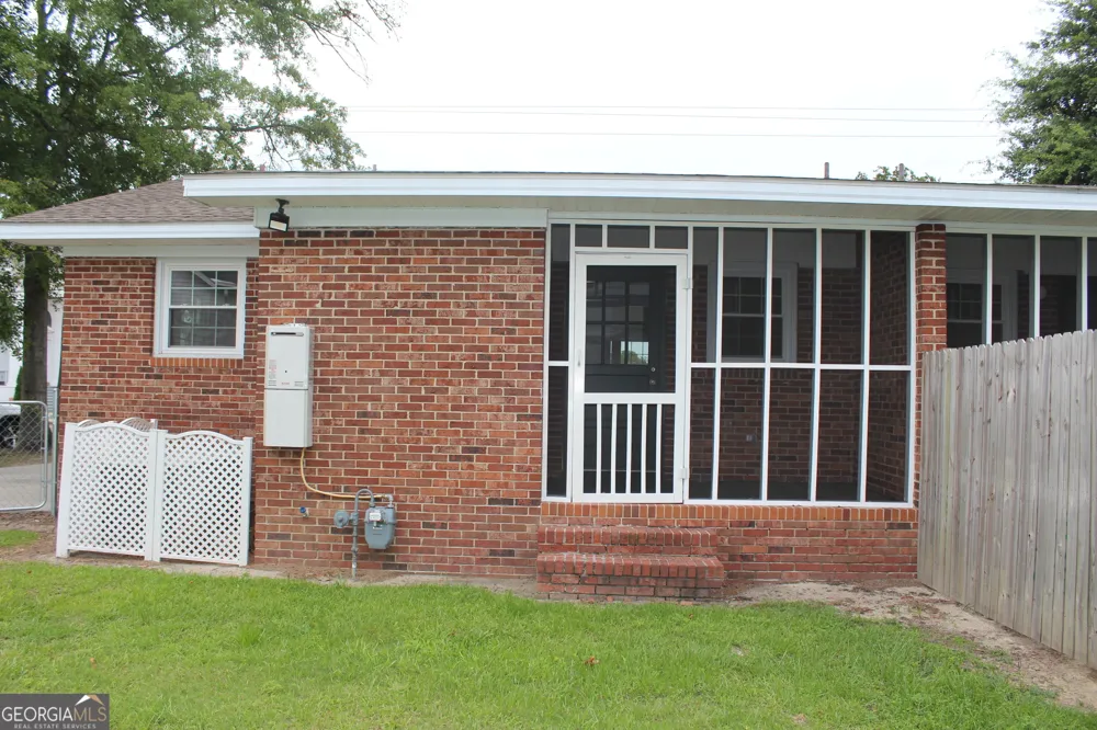 5 S Zetterower AVE Statesboro, GA 30458