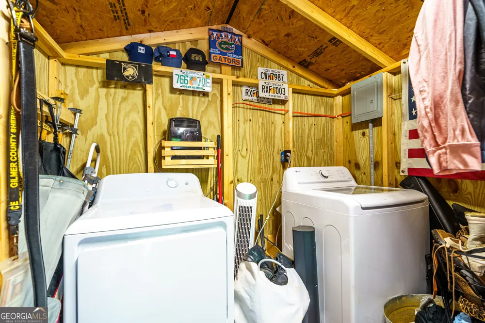 196 25th ST Ellijay, GA 30540