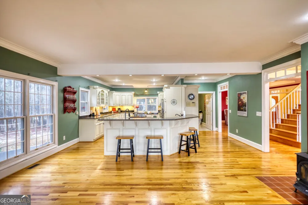 625 West Lake DR Oxford, GA 30054