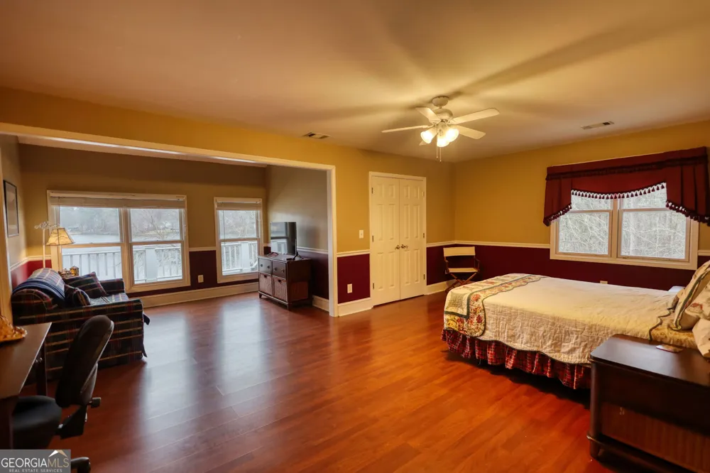 625 West Lake DR Oxford, GA 30054