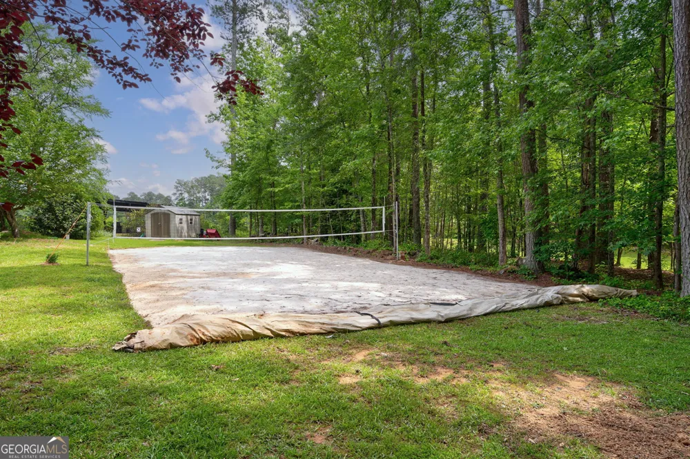 625 West Lake DR Oxford, GA 30054