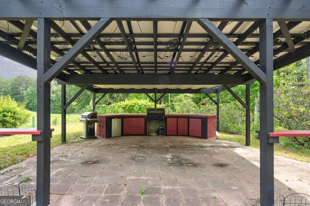 625 West Lake DR Oxford, GA 30054