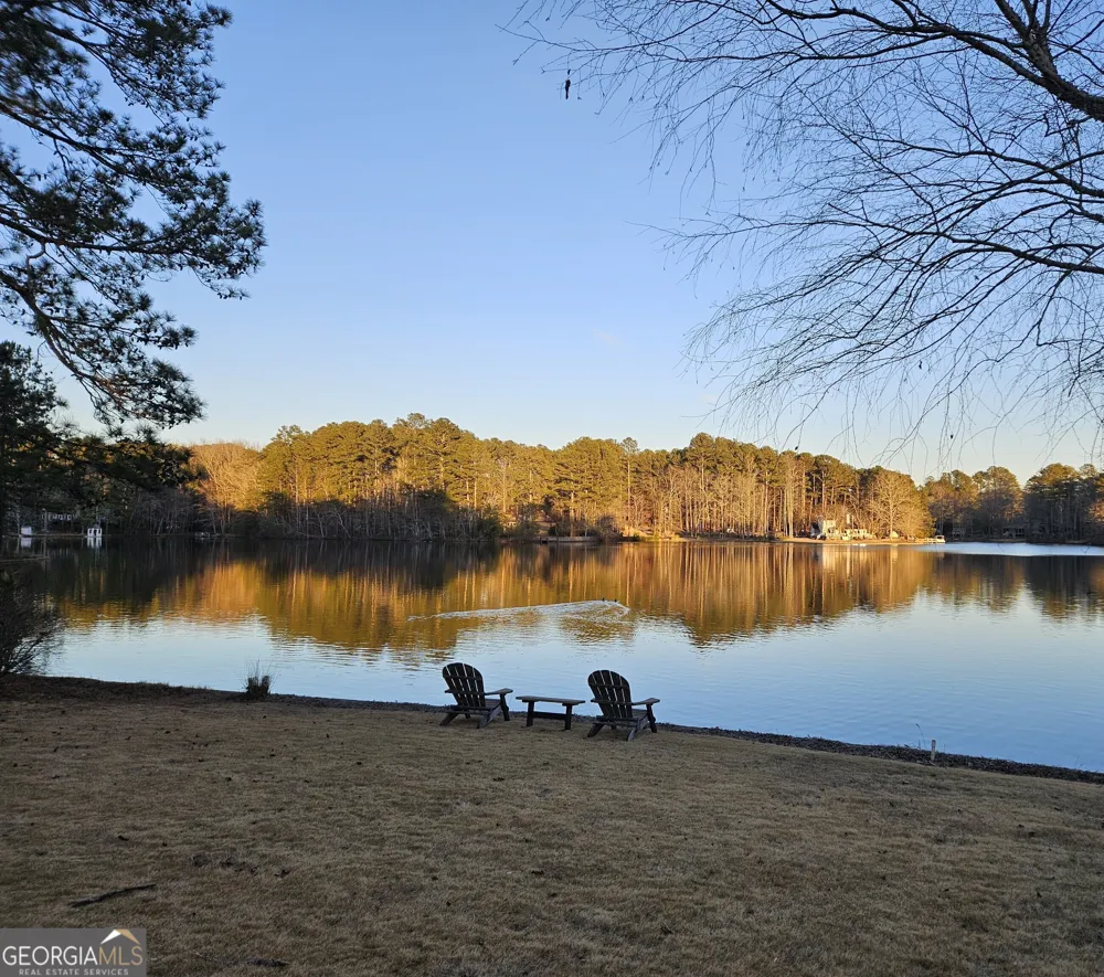 625 West Lake DR Oxford, GA 30054