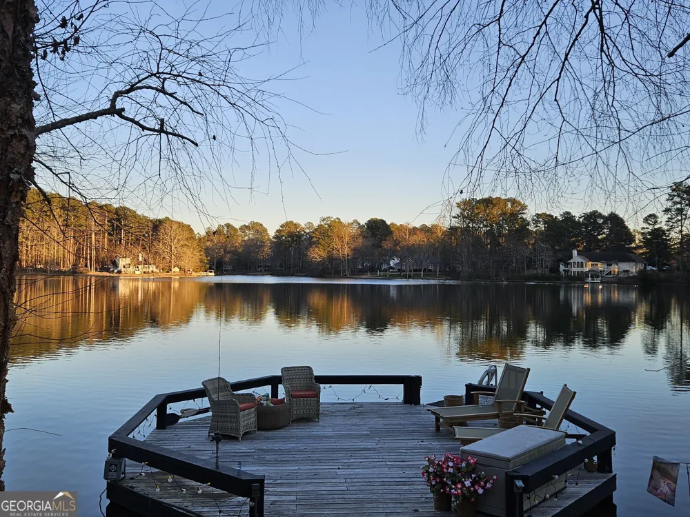 625 West Lake DR Oxford, GA 30054