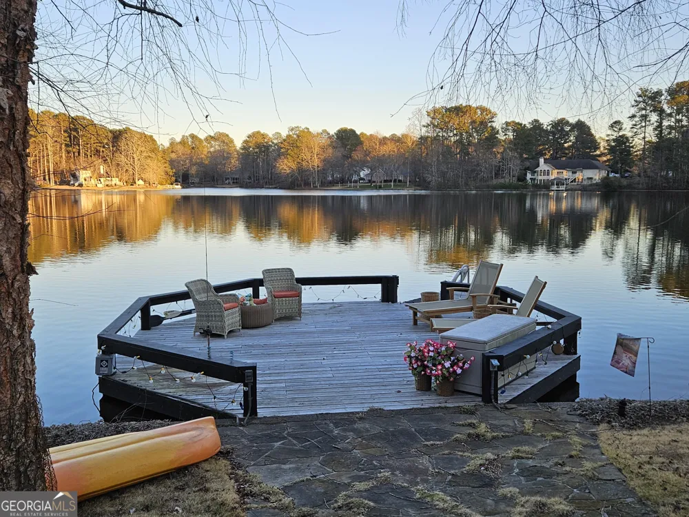 625 West Lake DR Oxford, GA 30054
