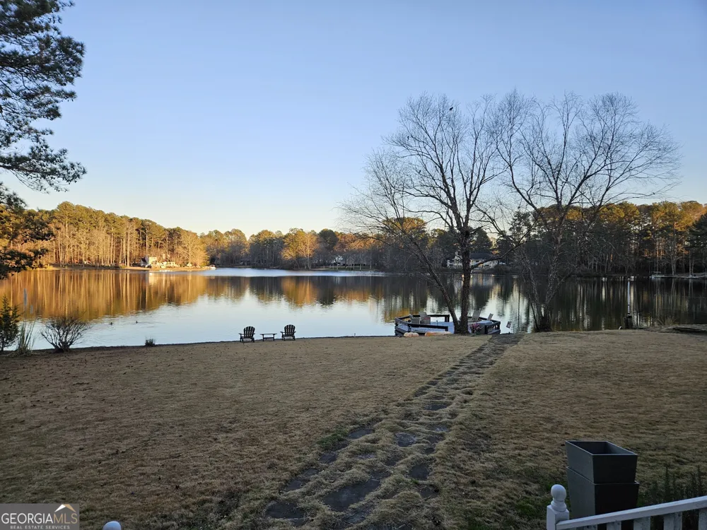 625 West Lake DR Oxford, GA 30054