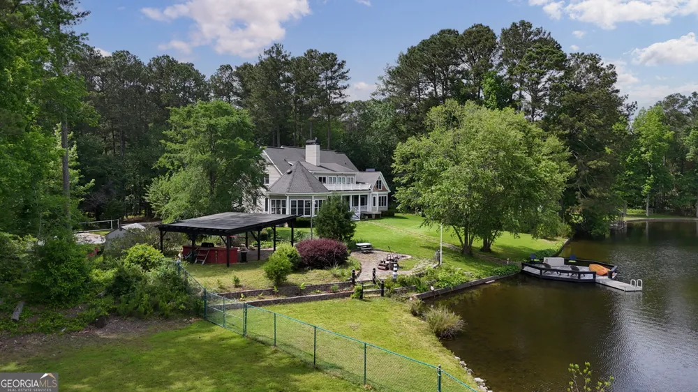 625 West Lake DR Oxford, GA 30054