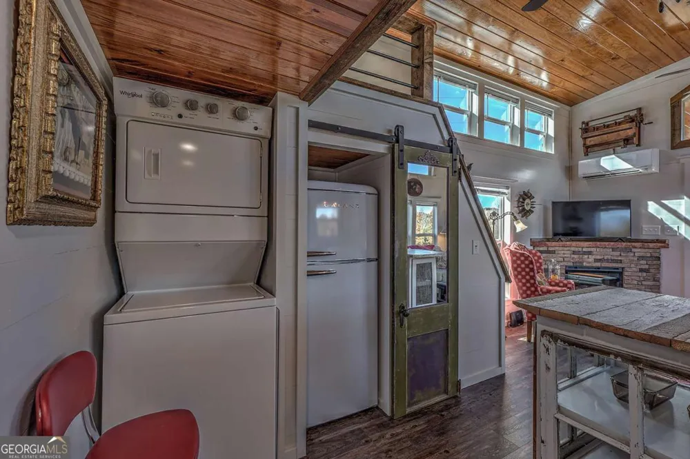 476, 478 Lapidary LN Young Harris, GA 30582