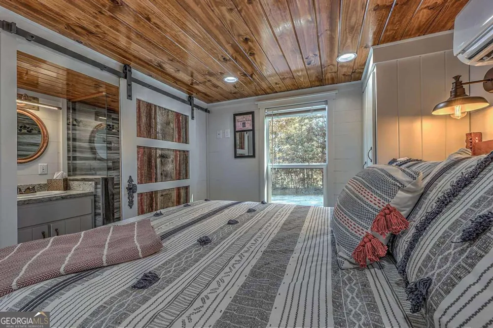 476, 478 Lapidary LN Young Harris, GA 30582