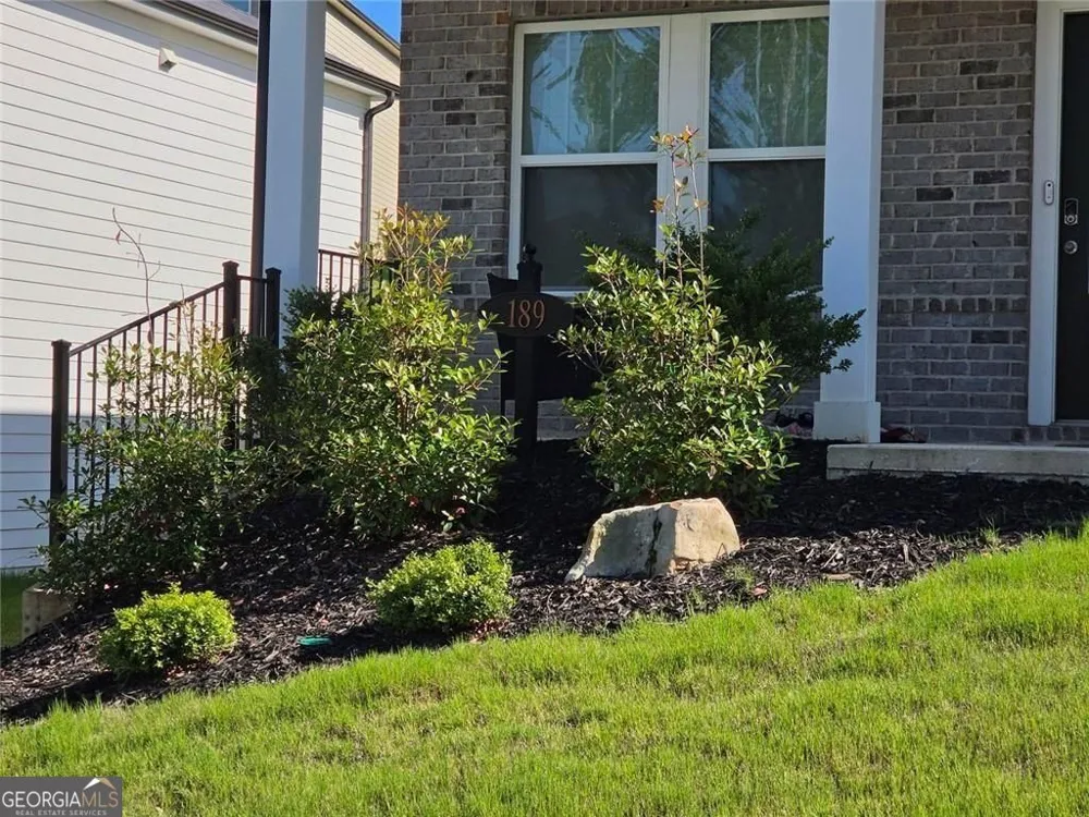 189 Water Oak WAY Dawsonville, GA 30534