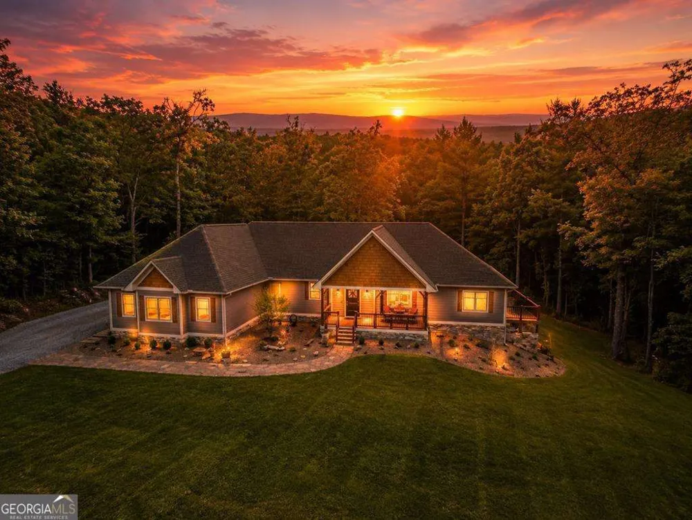 685 Rockwood TRL Blairsville, GA 30512