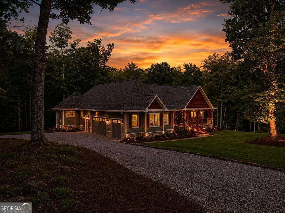 685 Rockwood TRL Blairsville, GA 30512