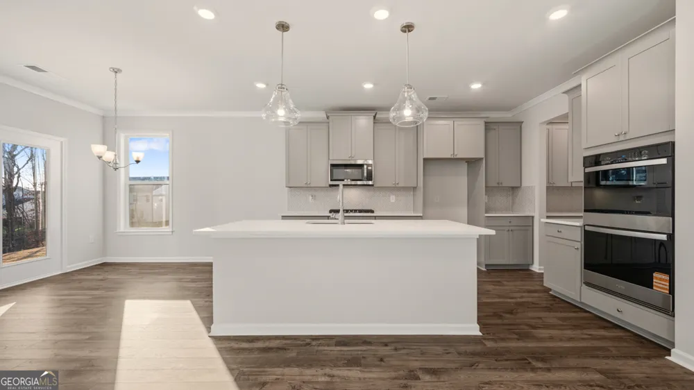 2047 Winged Elm WAY Lawrenceville, GA 30045