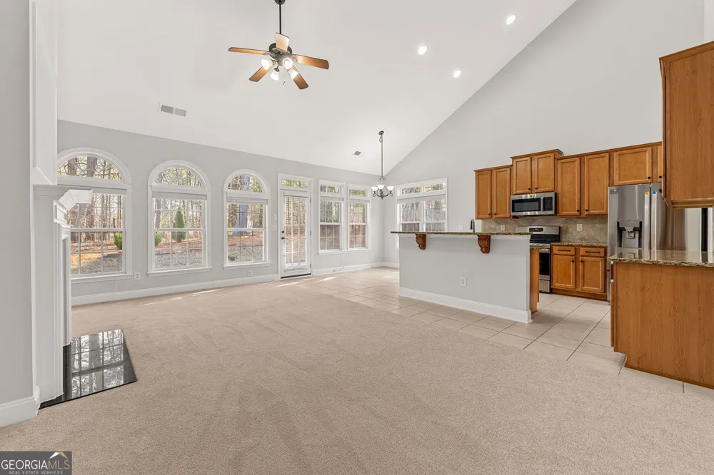 3329 Rosecliff TRCE Buford, GA 30519