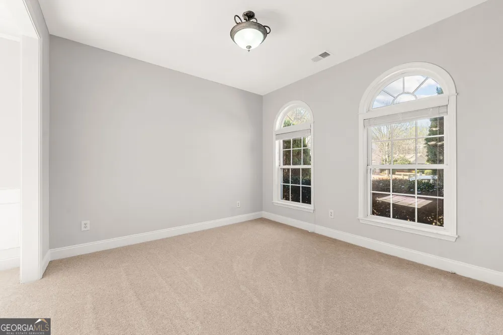 3329 Rosecliff TRCE Buford, GA 30519