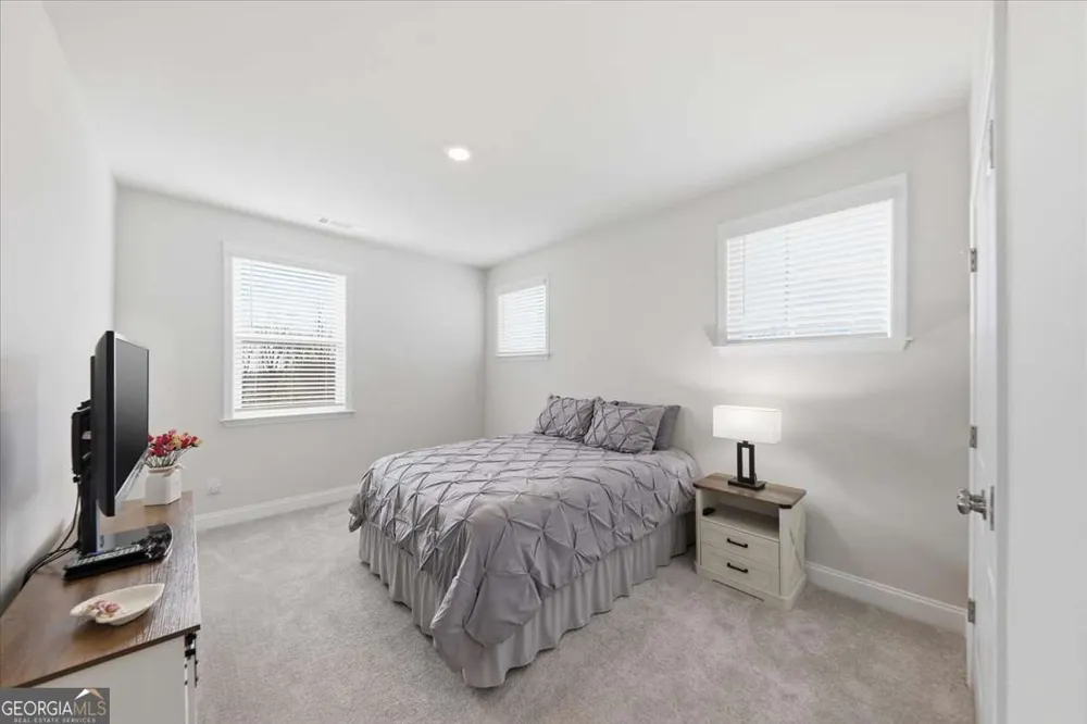 3939 Alderstone DR Flowery Branch, GA 30542
