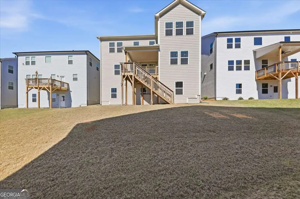 3939 Alderstone DR Flowery Branch, GA 30542