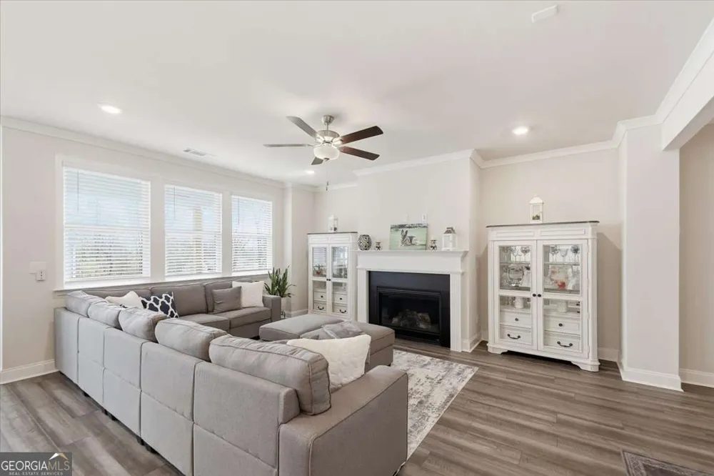 3939 Alderstone DR Flowery Branch, GA 30542