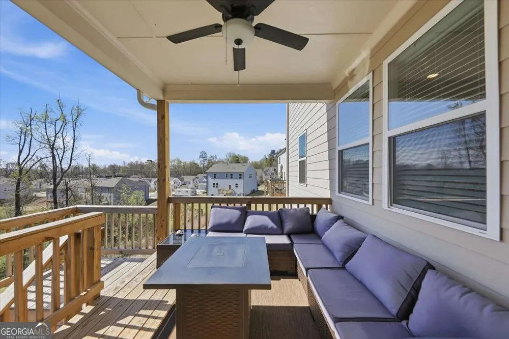 3939 Alderstone DR Flowery Branch, GA 30542