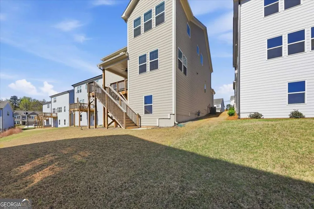 3939 Alderstone DR Flowery Branch, GA 30542