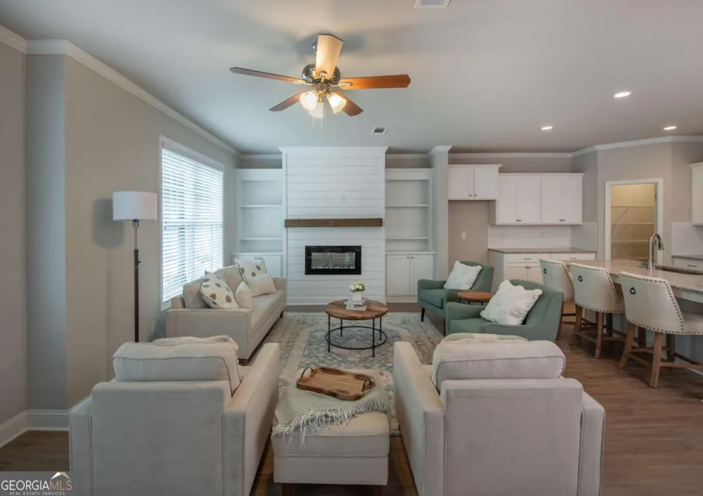 5412 Maple Grove LN Flowery Branch, GA 30542