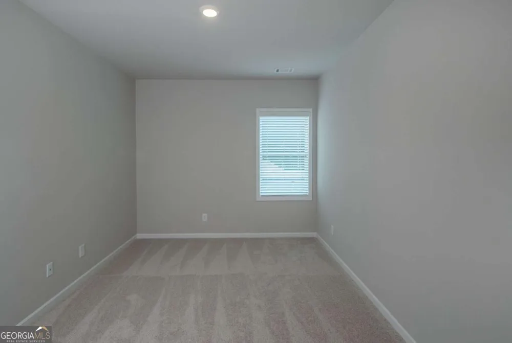 5412 Maple Grove LN Flowery Branch, GA 30542