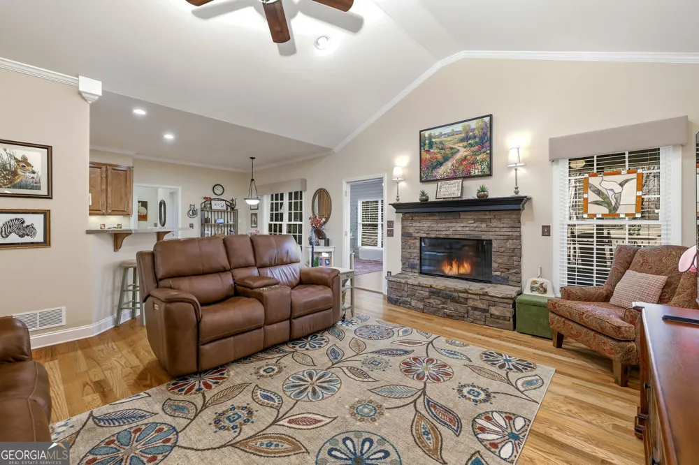 1046 Chase RD Cornelia, GA 30531