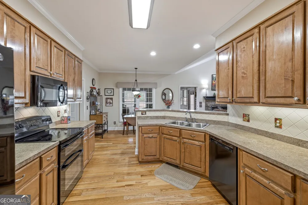 1046 Chase RD Cornelia, GA 30531